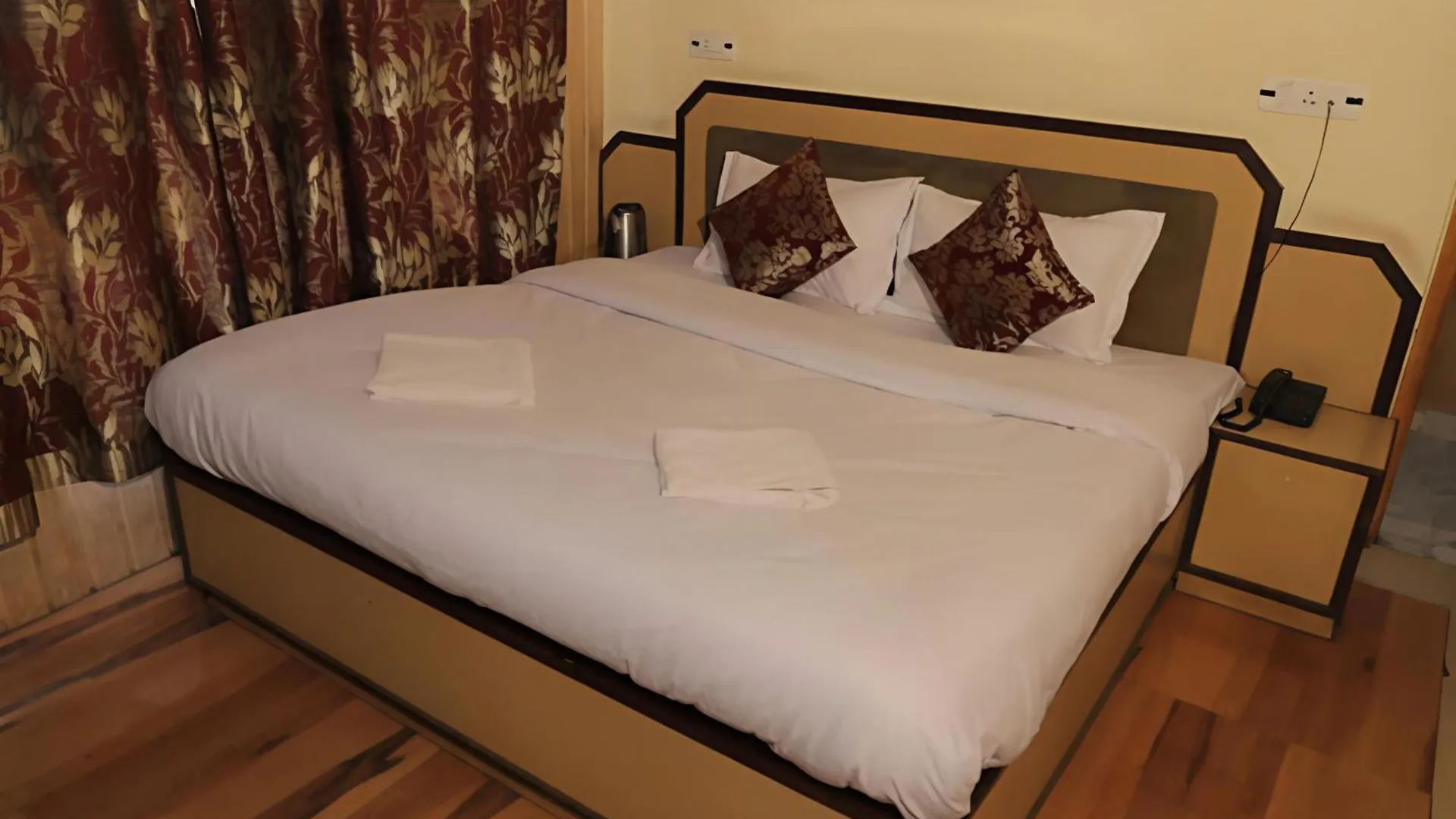 Bed & Breakfast Hotel Sita Inn Near Mall Road - Free Wifi And Mountain View Shimla